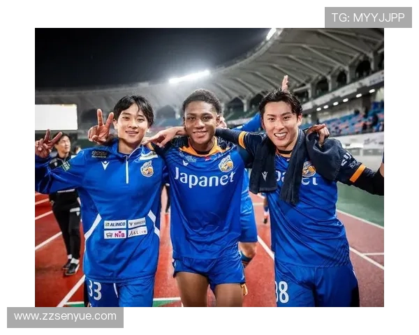 清水心跳与鹿岛鹿角的激烈对决展现足球魅力与团队精神的巅峰较量