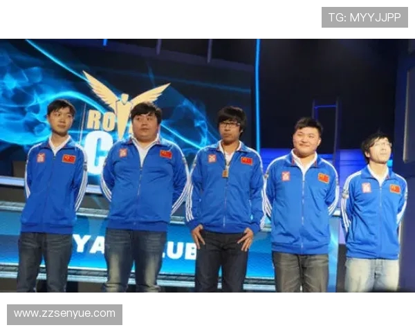 王娜专访：从职业选手到游戏解说的英雄联盟成长之路